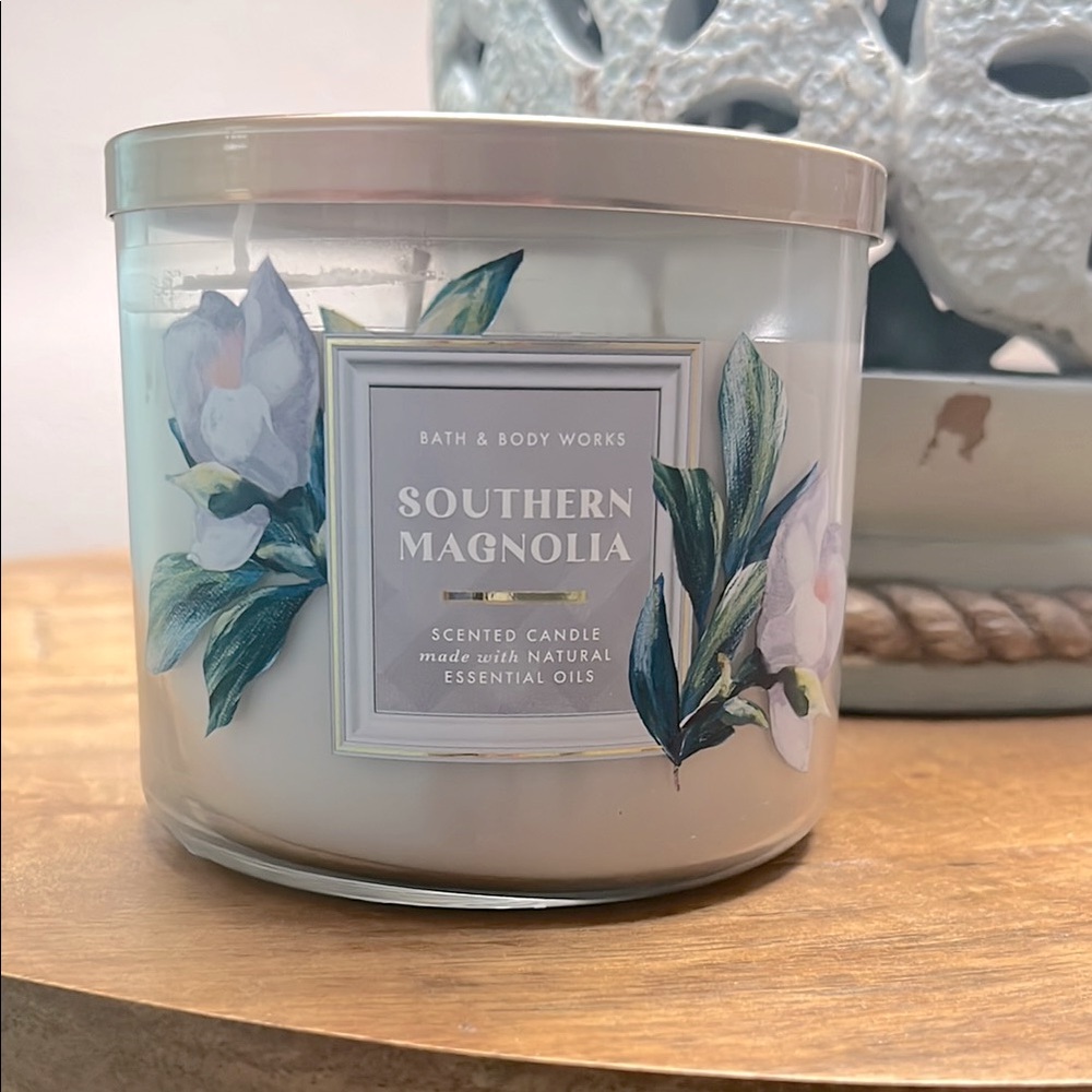 Southern Magnolia 3 Wick BBW Candle-NEW